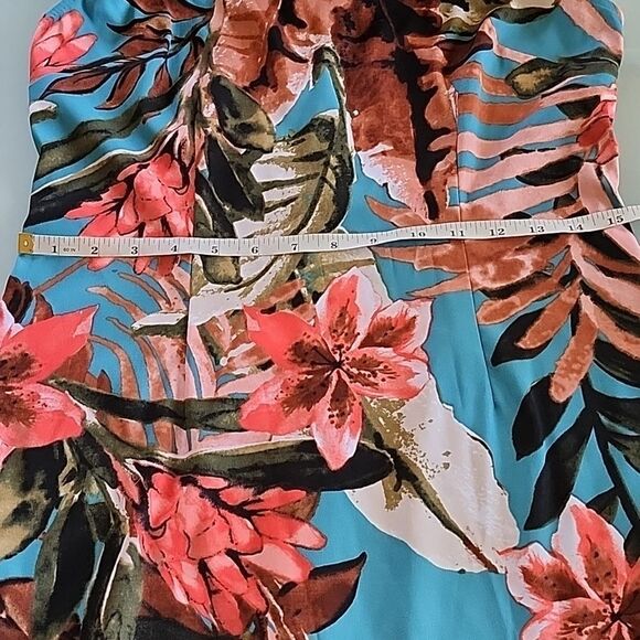 North Style Shift Dress - Picture 4 of 6